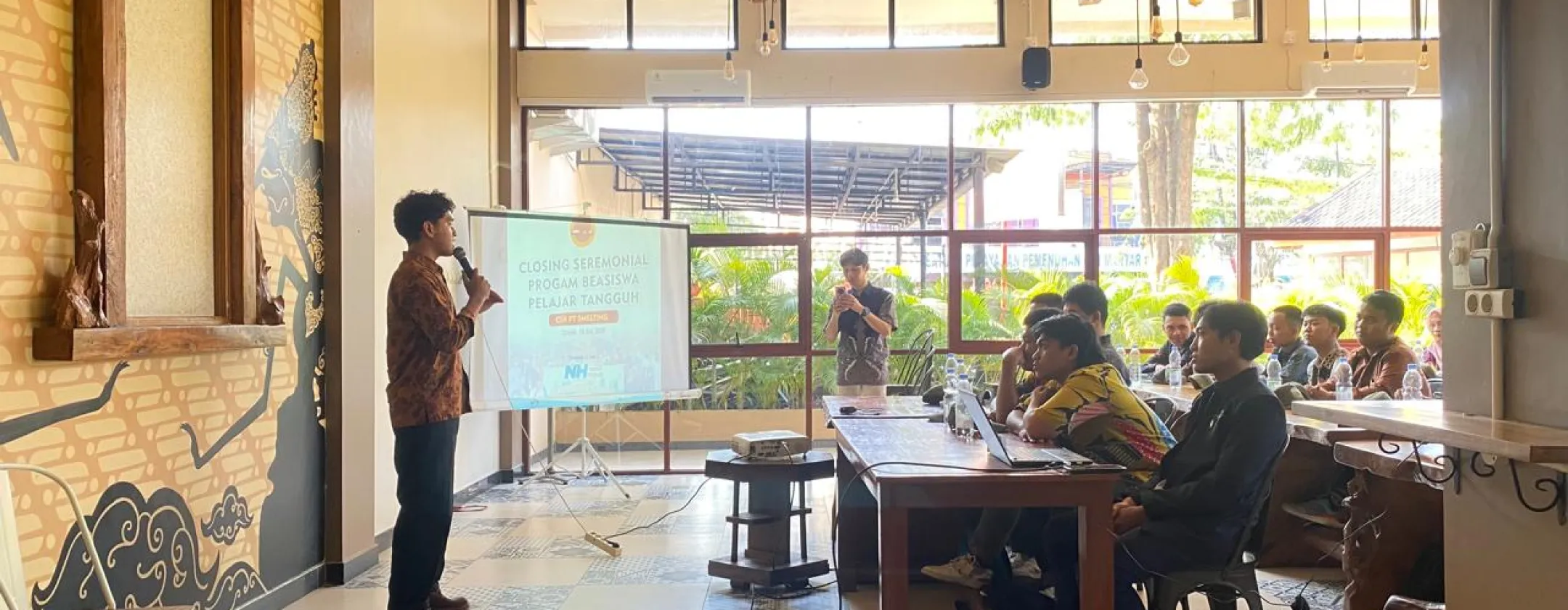 One of the scholarship recipients from the Smelting Resilient Students Scholarship Program shared his testimony, impressions, and message about his experience participating in the program.